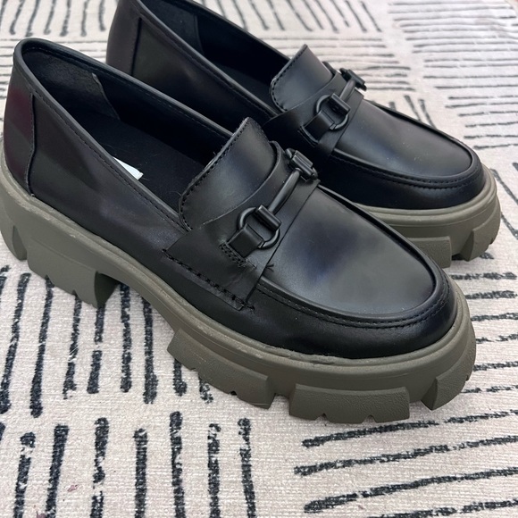Steve Madden Chunky Loafer - Never worn - Picture 3 of 3